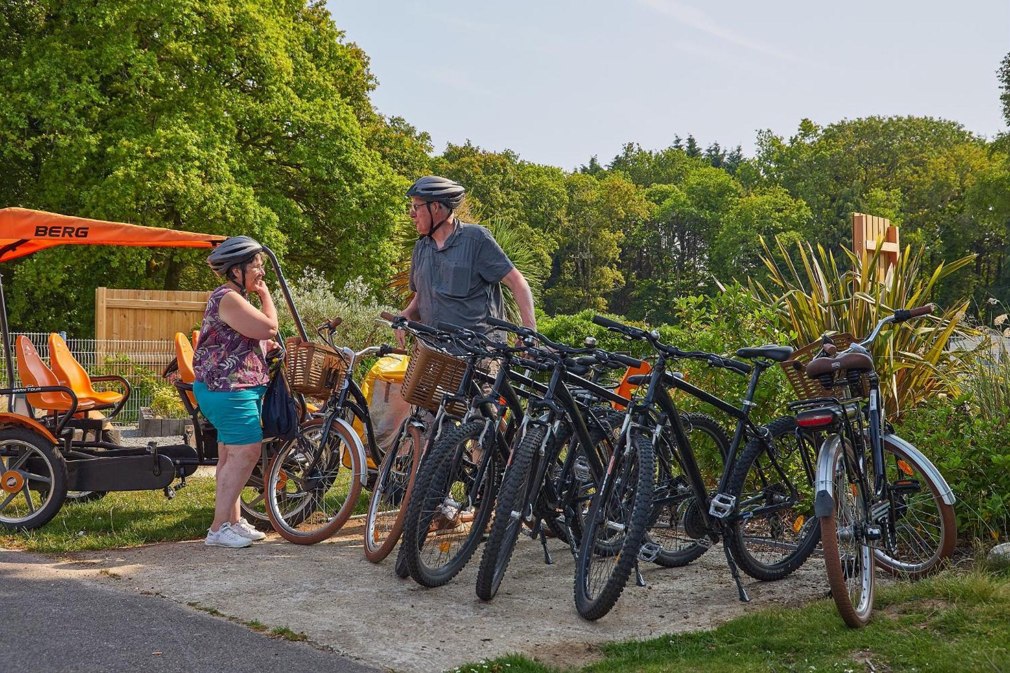 Camping Le Bois De Pleuven Saint-Yvi Luaran gambar