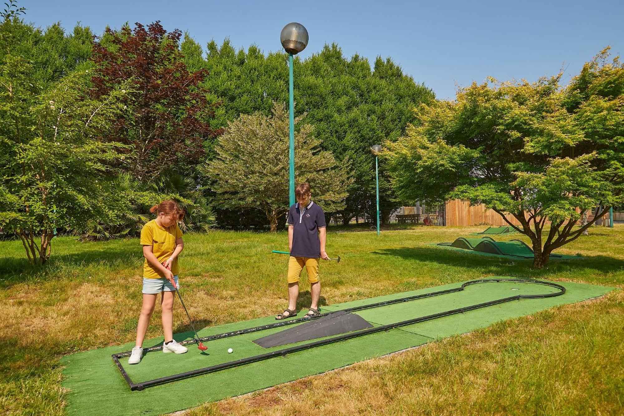 Camping Le Bois De Pleuven Saint-Yvi Luaran gambar